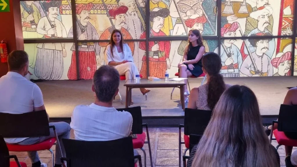 Zeynep Kesler Özdoğan: Edebiyat, Görünmeyen Hikâyeleri Gün Yüzüne Çıkarır